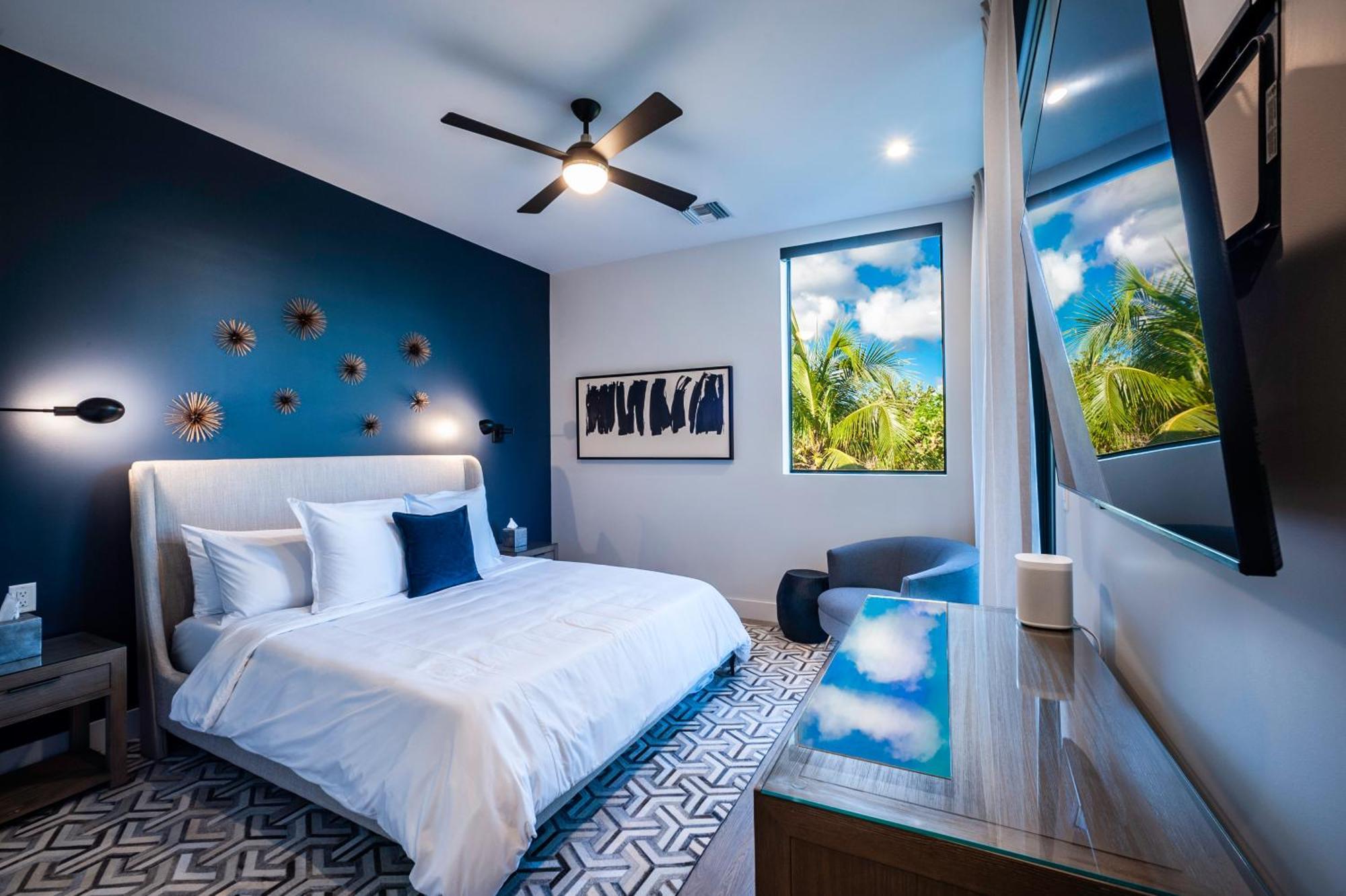 Black Urchin Boutique Resort Bodden Town Pokoj fotografie